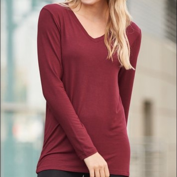 Zenana Outfitters Tops - Zenana Dark Burgundy V-Neck